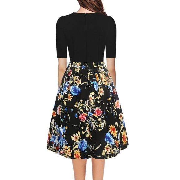 Women's Floral Flared Swing Dress - Picture 5 of 16
